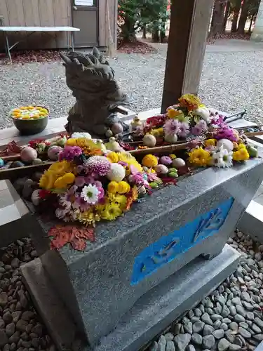 滑川神社 - 仕事と子どもの守り神の手水