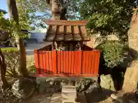 豊養稲荷神社の{uncategorized: "未分類", other: "その他", undefined: "問題あり", building: "その他建物", grave: "お墓", sacred_gate: "鳥居", guardian: "狛犬", statue: "像", buddha: "仏像", history: "歴史", nature: "自然", garden: "庭園", animal: "動物", pagoda: "塔", temizu: "手水舎", mountain_gate: "山門・神門", sanctuary: "本殿・本堂", subordinate: "末社・摂社", art: "芸術", scenery: "景色", jizo: "地蔵", ema: "絵馬", goshuin: "御朱印", omikuji: "おみくじ", items: "授与品その他", amulet: "お守り", goshuincho: "御朱印帳", eats: "食事", festival: "お祭り", votive_dance: "神楽", shichigosan: "七五三参", wedding: "結婚式", experience: "体験その他", initially: "初詣", around: "周辺", anti_infection: "感染症対策"}