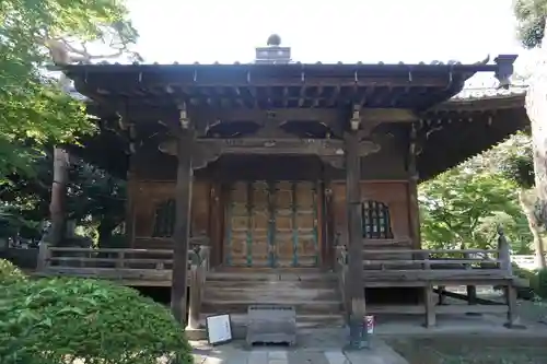 護国寺の本殿・本堂