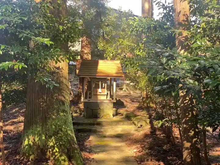 戸神社の{uncategorized: "未分類", other: "その他", undefined: "問題あり", building: "その他建物", grave: "お墓", sacred_gate: "鳥居", guardian: "狛犬", statue: "像", buddha: "仏像", history: "歴史", nature: "自然", garden: "庭園", animal: "動物", pagoda: "塔", temizu: "手水舎", mountain_gate: "山門・神門", sanctuary: "本殿・本堂", subordinate: "末社・摂社", art: "芸術", scenery: "景色", jizo: "地蔵", ema: "絵馬", goshuin: "御朱印", omikuji: "おみくじ", items: "授与品その他", amulet: "お守り", goshuincho: "御朱印帳", eats: "食事", festival: "お祭り", votive_dance: "神楽", shichigosan: "七五三参", wedding: "結婚式", experience: "体験その他", initially: "初詣", around: "周辺", anti_infection: "感染症対策"}