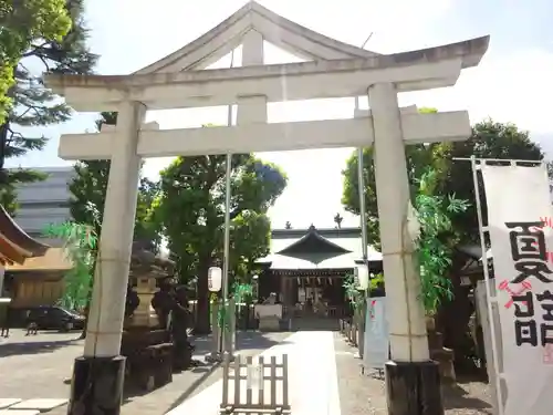 お三の宮日枝神社の鳥居