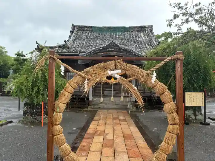 大村神社の{uncategorized: "未分類", other: "その他", undefined: "問題あり", building: "その他建物", grave: "お墓", sacred_gate: "鳥居", guardian: "狛犬", statue: "像", buddha: "仏像", history: "歴史", nature: "自然", garden: "庭園", animal: "動物", pagoda: "塔", temizu: "手水舎", mountain_gate: "山門・神門", sanctuary: "本殿・本堂", subordinate: "末社・摂社", art: "芸術", scenery: "景色", jizo: "地蔵", ema: "絵馬", goshuin: "御朱印", omikuji: "おみくじ", items: "授与品その他", amulet: "お守り", goshuincho: "御朱印帳", eats: "食事", festival: "お祭り", votive_dance: "神楽", shichigosan: "七五三参", wedding: "結婚式", experience: "体験その他", initially: "初詣", around: "周辺", anti_infection: "感染症対策"}