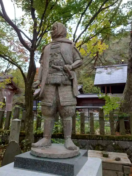 春日山神社(新潟県)