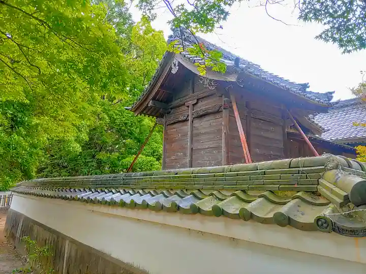 若宮八幡社の本殿・本堂