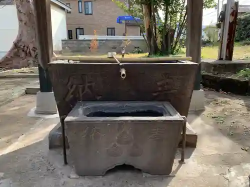 稲荷神社の手水舎