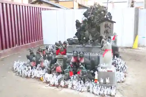 笠間稲荷神社の{uncategorized: "未分類", other: "その他", undefined: "問題あり", building: "その他建物", grave: "お墓", sacred_gate: "鳥居", guardian: "狛犬", statue: "像", buddha: "仏像", history: "歴史", nature: "自然", garden: "庭園", animal: "動物", pagoda: "塔", temizu: "手水舎", mountain_gate: "山門・神門", sanctuary: "本殿・本堂", subordinate: "末社・摂社", art: "芸術", scenery: "景色", jizo: "地蔵", ema: "絵馬", goshuin: "御朱印", omikuji: "おみくじ", items: "授与品その他", amulet: "お守り", goshuincho: "御朱印帳", eats: "食事", festival: "お祭り", votive_dance: "神楽", shichigosan: "七五三参", wedding: "結婚式", experience: "体験その他", initially: "初詣", around: "周辺", anti_infection: "感染症対策"}