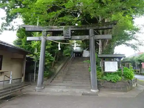 旭丘神社の鳥居