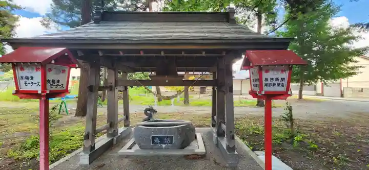 與次郎稲荷神社の手水舎