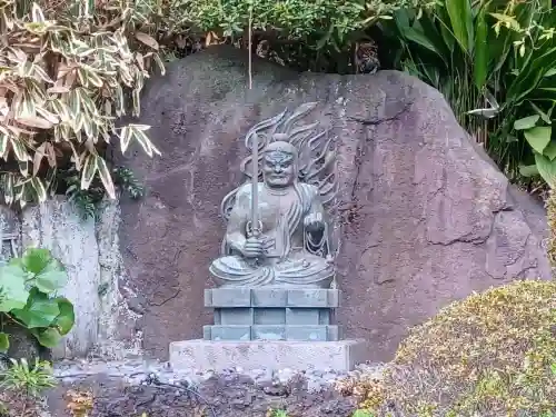 長谷寺の{uncategorized: "未分類", other: "その他", undefined: "問題あり", building: "その他建物", grave: "お墓", sacred_gate: "鳥居", guardian: "狛犬", statue: "像", buddha: "仏像", history: "歴史", nature: "自然", garden: "庭園", animal: "動物", pagoda: "塔", temizu: "手水舎", mountain_gate: "山門・神門", sanctuary: "本殿・本堂", subordinate: "末社・摂社", art: "芸術", scenery: "景色", jizo: "地蔵", ema: "絵馬", goshuin: "御朱印", omikuji: "おみくじ", items: "授与品その他", amulet: "お守り", goshuincho: "御朱印帳", eats: "食事", festival: "お祭り", votive_dance: "神楽", shichigosan: "七五三参", wedding: "結婚式", experience: "体験その他", initially: "初詣", around: "周辺", anti_infection: "感染症対策"}