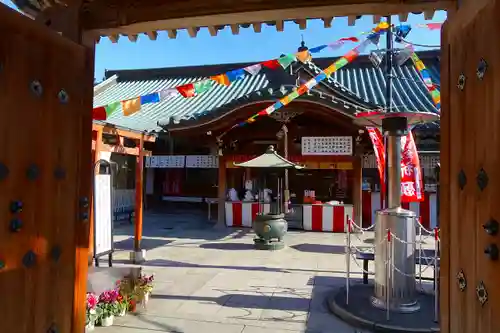 華蔵院（華藏院）の本殿・本堂