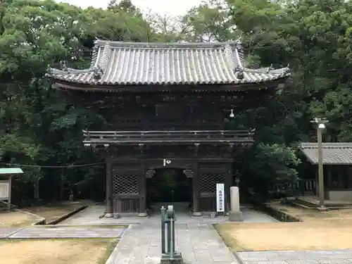 太山寺の山門