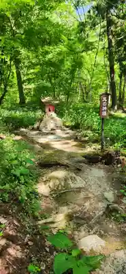 安久津八幡神社の末社・摂社