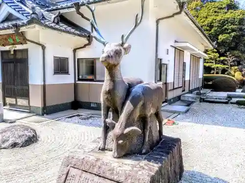 春日社（有脇春日社）の狛犬