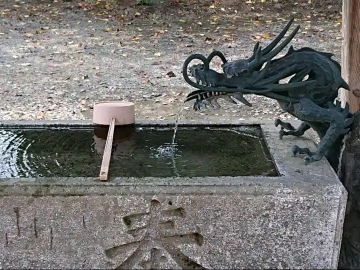 結城諏訪神社の手水舎