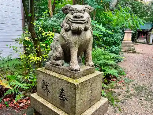 八幡神社の狛犬