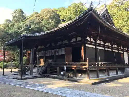 霊山寺の本殿