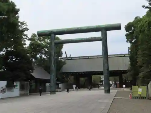 靖國神社の鳥居