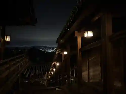 東大寺 二月堂の{uncategorized: "未分類", other: "その他", undefined: "問題あり", building: "その他建物", grave: "お墓", sacred_gate: "鳥居", guardian: "狛犬", statue: "像", buddha: "仏像", history: "歴史", nature: "自然", garden: "庭園", animal: "動物", pagoda: "塔", temizu: "手水舎", mountain_gate: "山門・神門", sanctuary: "本殿・本堂", subordinate: "末社・摂社", art: "芸術", scenery: "景色", jizo: "地蔵", ema: "絵馬", goshuin: "御朱印", omikuji: "おみくじ", items: "授与品その他", amulet: "お守り", goshuincho: "御朱印帳", eats: "食事", festival: "お祭り", votive_dance: "神楽", shichigosan: "七五三参", wedding: "結婚式", experience: "体験その他", initially: "初詣", around: "周辺", anti_infection: "感染症対策"}