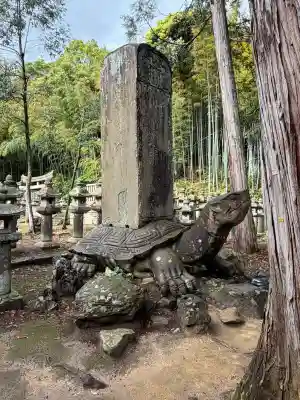 月照寺の{uncategorized: "未分類", other: "その他", undefined: "問題あり", building: "その他建物", grave: "お墓", sacred_gate: "鳥居", guardian: "狛犬", statue: "像", buddha: "仏像", history: "歴史", nature: "自然", garden: "庭園", animal: "動物", pagoda: "塔", temizu: "手水舎", mountain_gate: "山門・神門", sanctuary: "本殿・本堂", subordinate: "末社・摂社", art: "芸術", scenery: "景色", jizo: "地蔵", ema: "絵馬", goshuin: "御朱印", omikuji: "おみくじ", items: "授与品その他", amulet: "お守り", goshuincho: "御朱印帳", eats: "食事", festival: "お祭り", votive_dance: "神楽", shichigosan: "七五三参", wedding: "結婚式", experience: "体験その他", initially: "初詣", around: "周辺", anti_infection: "感染症対策"}