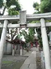 道々橋八幡神社の鳥居