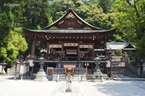 日牟禮八幡宮の本殿・本堂