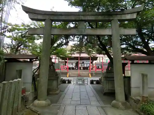 車折神社の鳥居