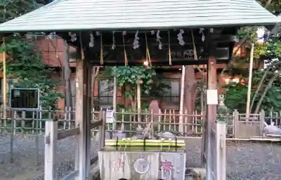 市谷亀岡八幡宮の手水舎
