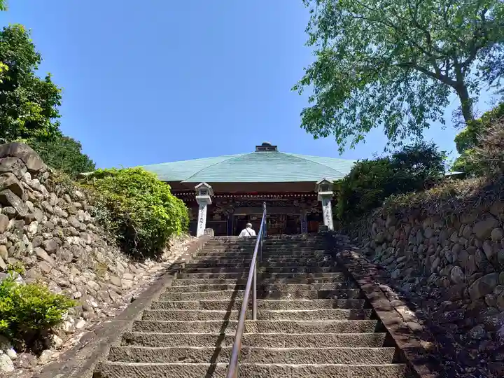目の霊山 油山寺(静岡県)