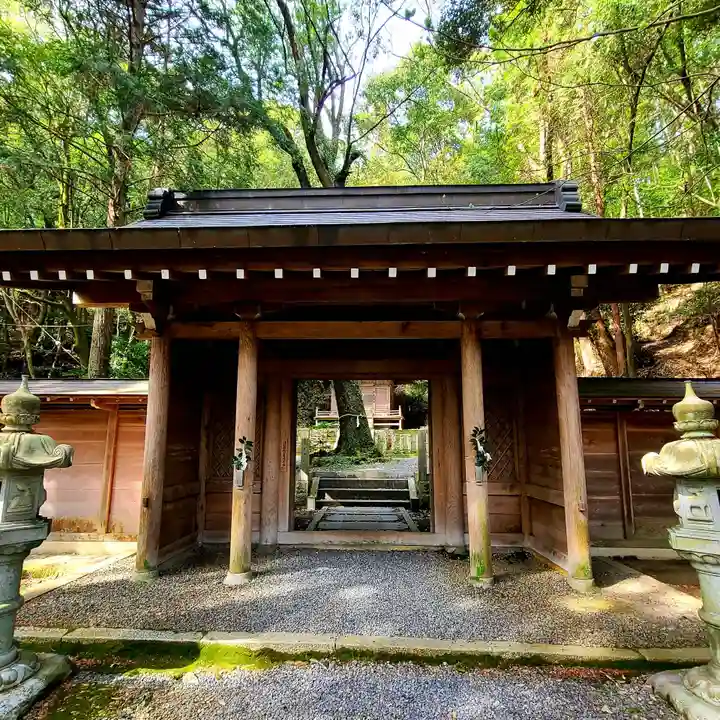 八幡神社松平東照宮の山門・神門