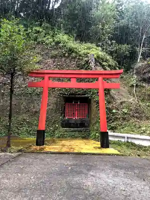 天御中主神社の末社・摂社