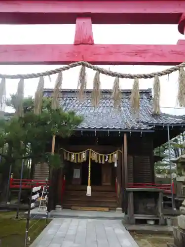 青山御幣稲荷神社の本殿