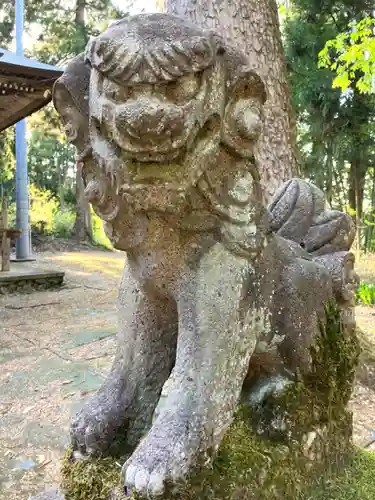 朝日神社の狛犬