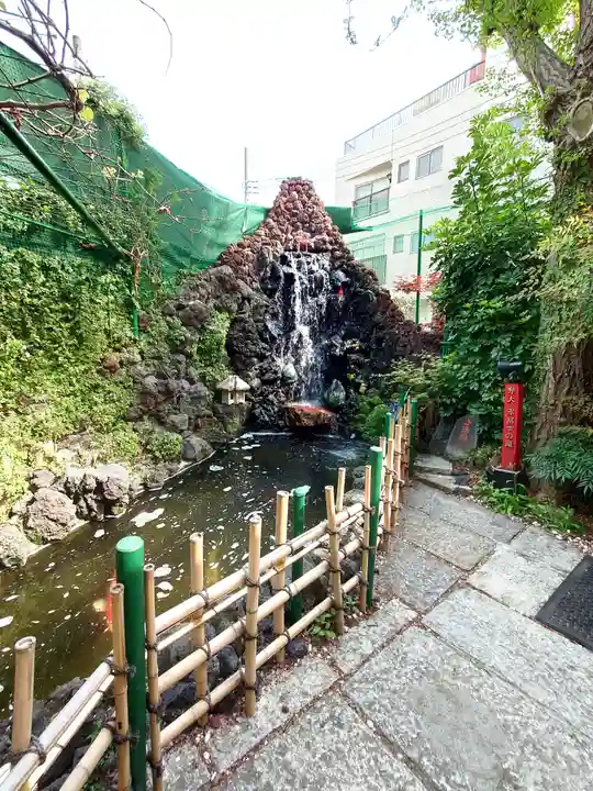 吉原弁財天本宮(吉原神社奥宮)(東京都)