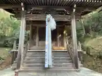 諏訪神社の{uncategorized: "未分類", other: "その他", undefined: "問題あり", building: "その他建物", grave: "お墓", sacred_gate: "鳥居", guardian: "狛犬", statue: "像", buddha: "仏像", history: "歴史", nature: "自然", garden: "庭園", animal: "動物", pagoda: "塔", temizu: "手水舎", mountain_gate: "山門・神門", sanctuary: "本殿・本堂", subordinate: "末社・摂社", art: "芸術", scenery: "景色", jizo: "地蔵", ema: "絵馬", goshuin: "御朱印", omikuji: "おみくじ", items: "授与品その他", amulet: "お守り", goshuincho: "御朱印帳", eats: "食事", festival: "お祭り", votive_dance: "神楽", shichigosan: "七五三参", wedding: "結婚式", experience: "体験その他", initially: "初詣", around: "周辺", anti_infection: "感染症対策"}