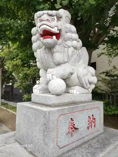 当代島稲荷神社の狛犬