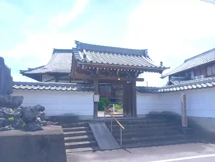 広蓮寺の{uncategorized: "未分類", other: "その他", undefined: "問題あり", building: "その他建物", grave: "お墓", sacred_gate: "鳥居", guardian: "狛犬", statue: "像", buddha: "仏像", history: "歴史", nature: "自然", garden: "庭園", animal: "動物", pagoda: "塔", temizu: "手水舎", mountain_gate: "山門・神門", sanctuary: "本殿・本堂", subordinate: "末社・摂社", art: "芸術", scenery: "景色", jizo: "地蔵", ema: "絵馬", goshuin: "御朱印", omikuji: "おみくじ", items: "授与品その他", amulet: "お守り", goshuincho: "御朱印帳", eats: "食事", festival: "お祭り", votive_dance: "神楽", shichigosan: "七五三参", wedding: "結婚式", experience: "体験その他", initially: "初詣", around: "周辺", anti_infection: "感染症対策"}