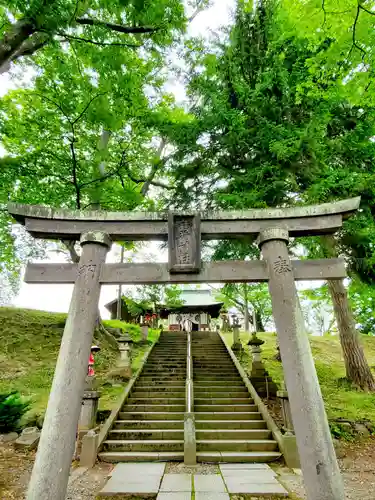 鶴ケ城稲荷神社の鳥居