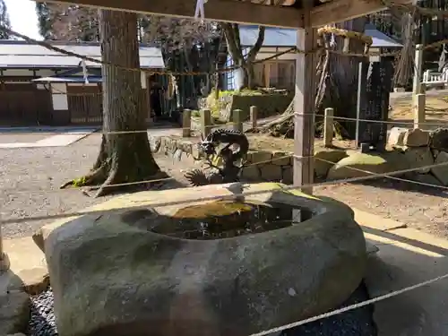 高田神社の手水