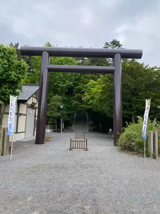 千歳神社の鳥居