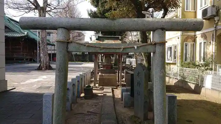 岩淵八雲神社の鳥居