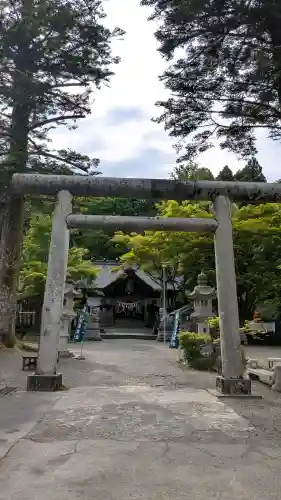 春日山神社の{uncategorized: "未分類", other: "その他", undefined: "問題あり", building: "その他建物", grave: "お墓", sacred_gate: "鳥居", guardian: "狛犬", statue: "像", buddha: "仏像", history: "歴史", nature: "自然", garden: "庭園", animal: "動物", pagoda: "塔", temizu: "手水舎", mountain_gate: "山門・神門", sanctuary: "本殿・本堂", subordinate: "末社・摂社", art: "芸術", scenery: "景色", jizo: "地蔵", ema: "絵馬", goshuin: "御朱印", omikuji: "おみくじ", items: "授与品その他", amulet: "お守り", goshuincho: "御朱印帳", eats: "食事", festival: "お祭り", votive_dance: "神楽", shichigosan: "七五三参", wedding: "結婚式", experience: "体験その他", initially: "初詣", around: "周辺", anti_infection: "感染症対策"}
