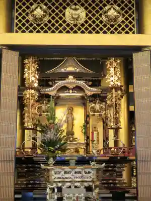 東本願寺の仏像