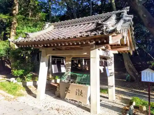 山之神社（北尾山之神社）の手水舎