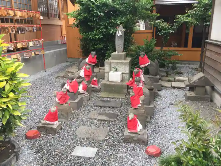 於菊稲荷神社のその他建物