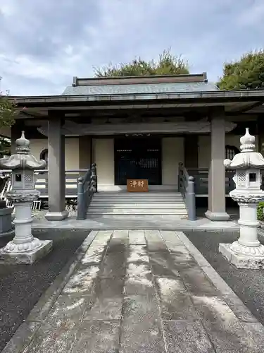 高西寺の本殿・本堂