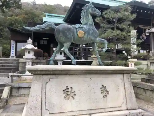 白國神社の狛犬