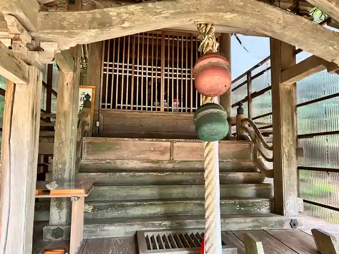 阿奈志神社の本殿