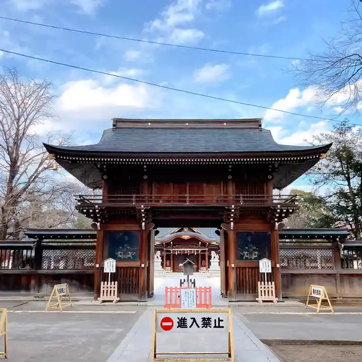 諏訪神社の山門・神門