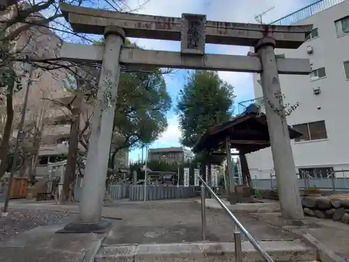 物部神社の鳥居