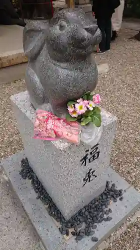 三輪神社の狛犬